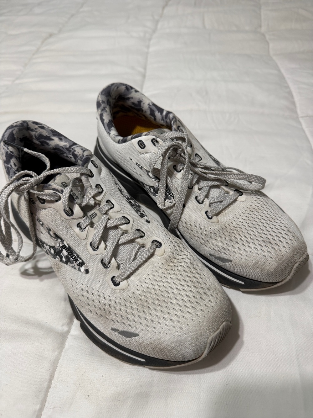 Brooks Ghost 15 Women's Running Shoes